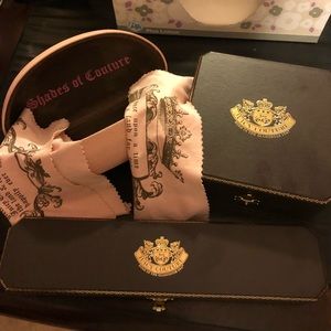 Juicy boxes and sunglass case with 2 wipe clothes